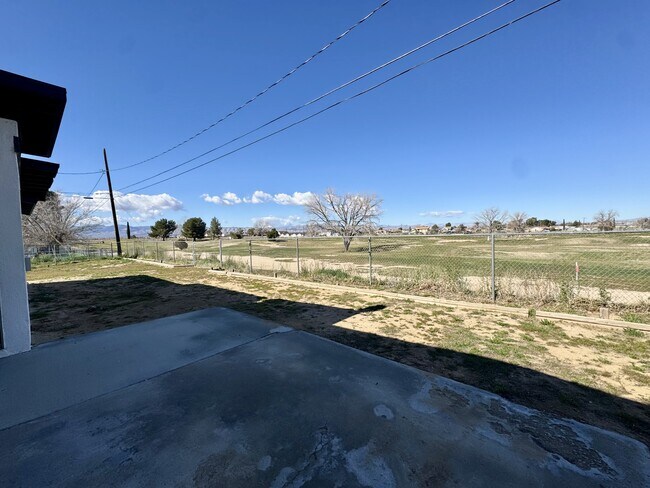 Building Photo - 21331 Heather Pl