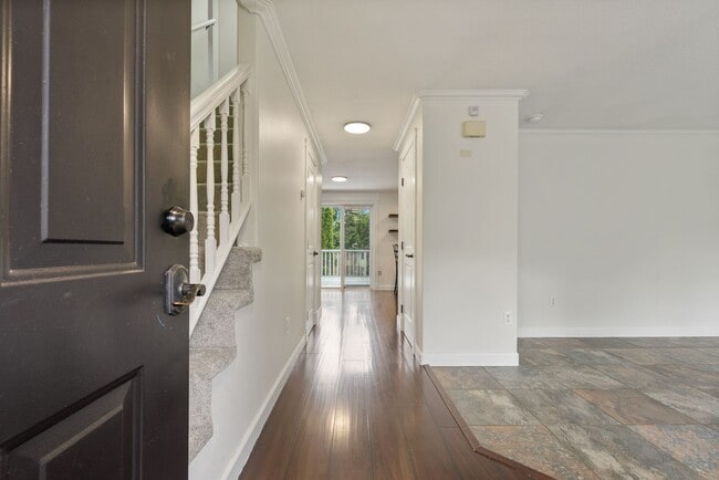 Building Photo - Beautiful Home in Winchester Hills