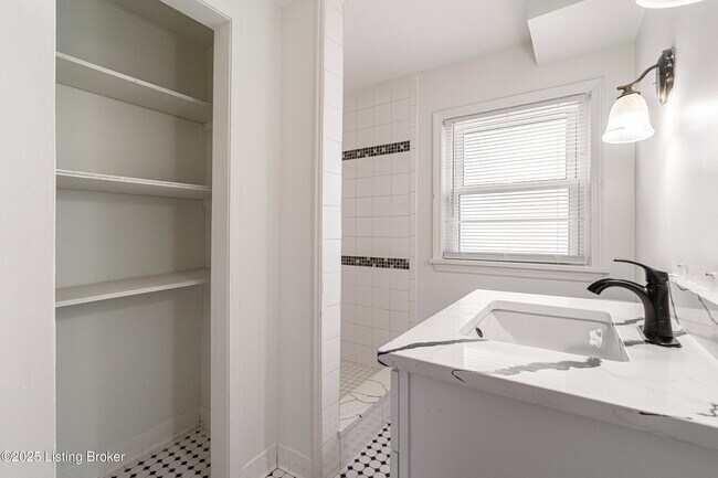 Building Photo - 3801 Iron Horse Way