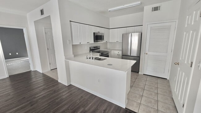 Building Photo - 791 Celebration Ave