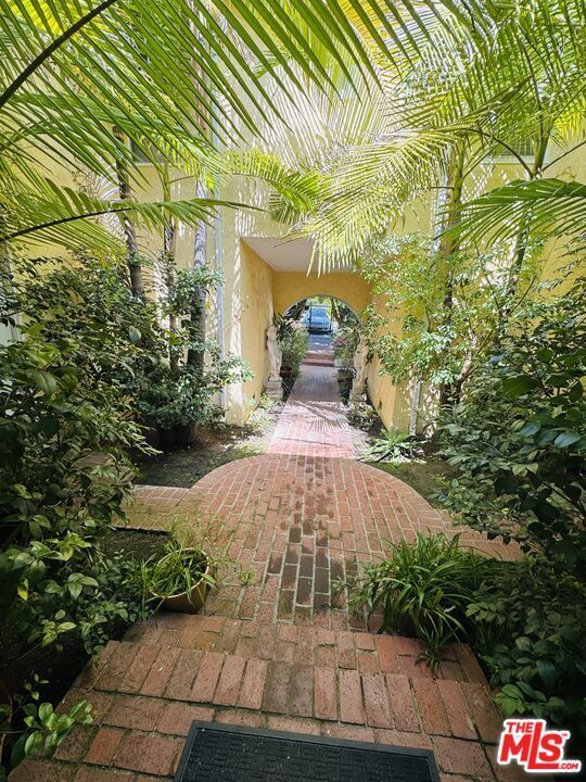 Primary Photo - 9066 Shoreham Dr