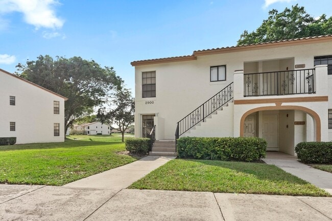 Building Photo - 2900 Olivewood Terrace