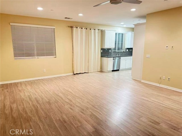 Building Photo - 726 Huron Dr