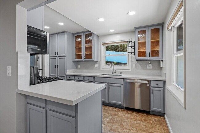 Building Photo - 4160 Yale Ave