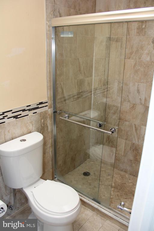 Building Photo - 5063 Whitaker Ave