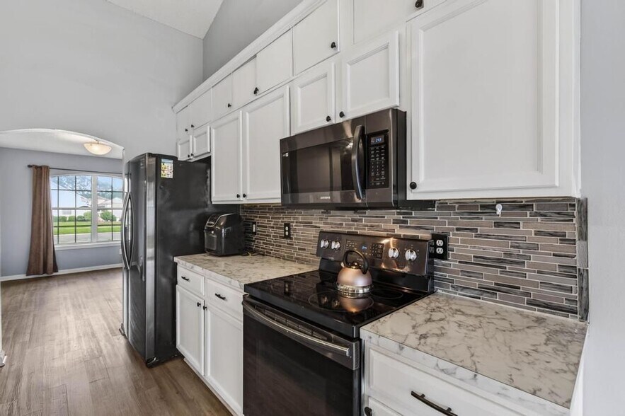Building Photo - 10842 Lydia Estates Dr