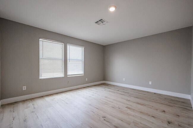 Building Photo - COMING SOON !! Amazing 5 bedrooms and bathrooms in one of the best school districts!
