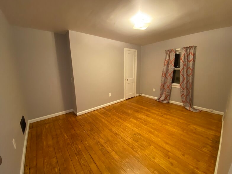 Bedroom 1 - 806 E 6th St