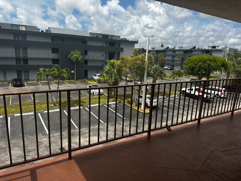 Building Photo - 8840 Fontainebleau Blvd