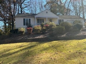 Building Photo - 2051 Bishop Creek Dr