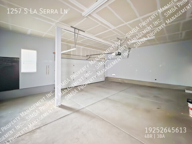 Building Photo - 1257 La Sera Ln