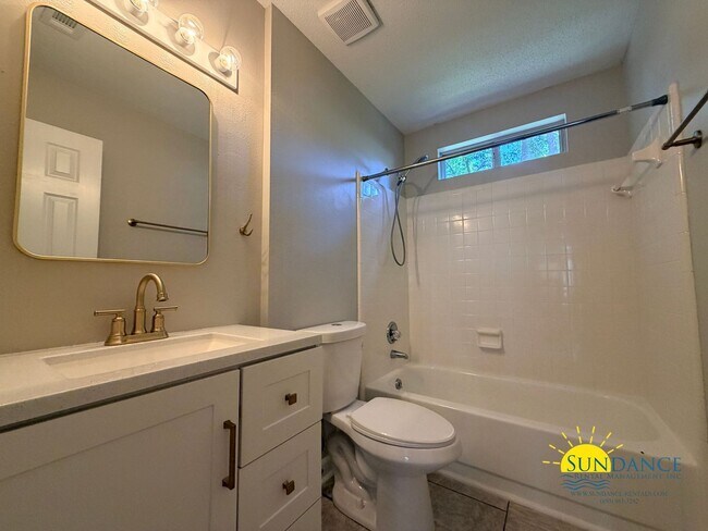 Building Photo - Fully Renovated 4-Bedroom Home on a Quiet Cul-de-Sac!