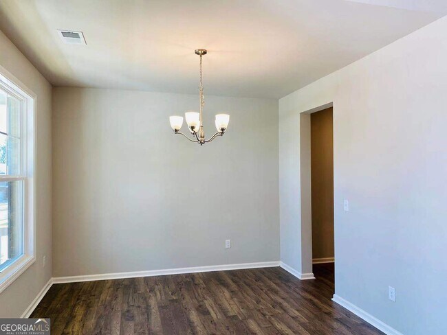 Building Photo - 144 Valimar Dr
