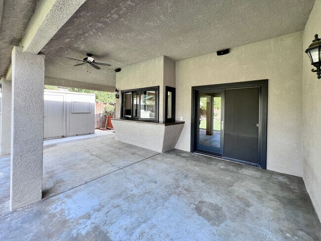Building Photo - $3,700 Cole & Millbrook, 4 Bedroom House -...