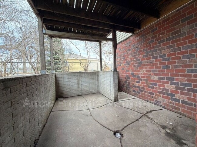 Building Photo - 1500 S Folsom St