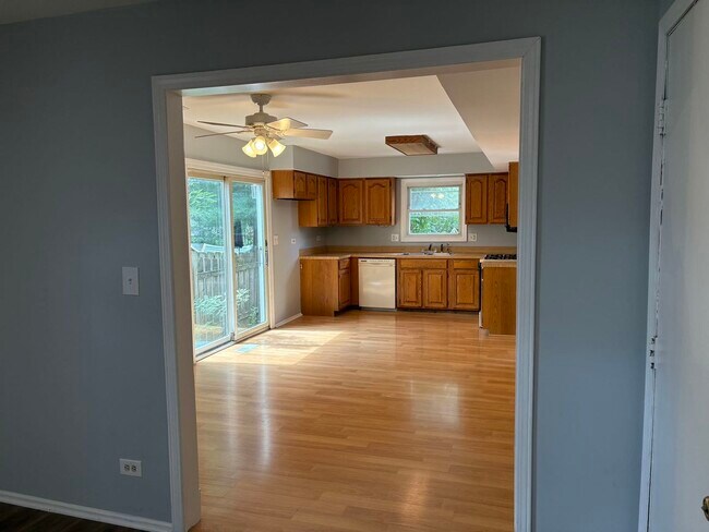 Building Photo - 848 Birchbark Trail