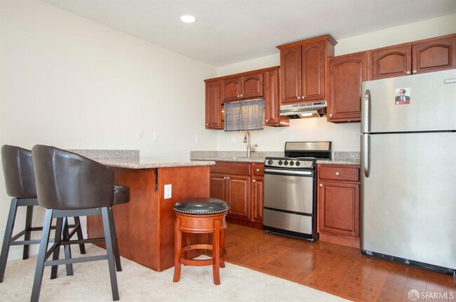 Building Photo - 55 Red Rock Way