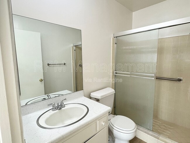 Building Photo - 4350 Troost Ave