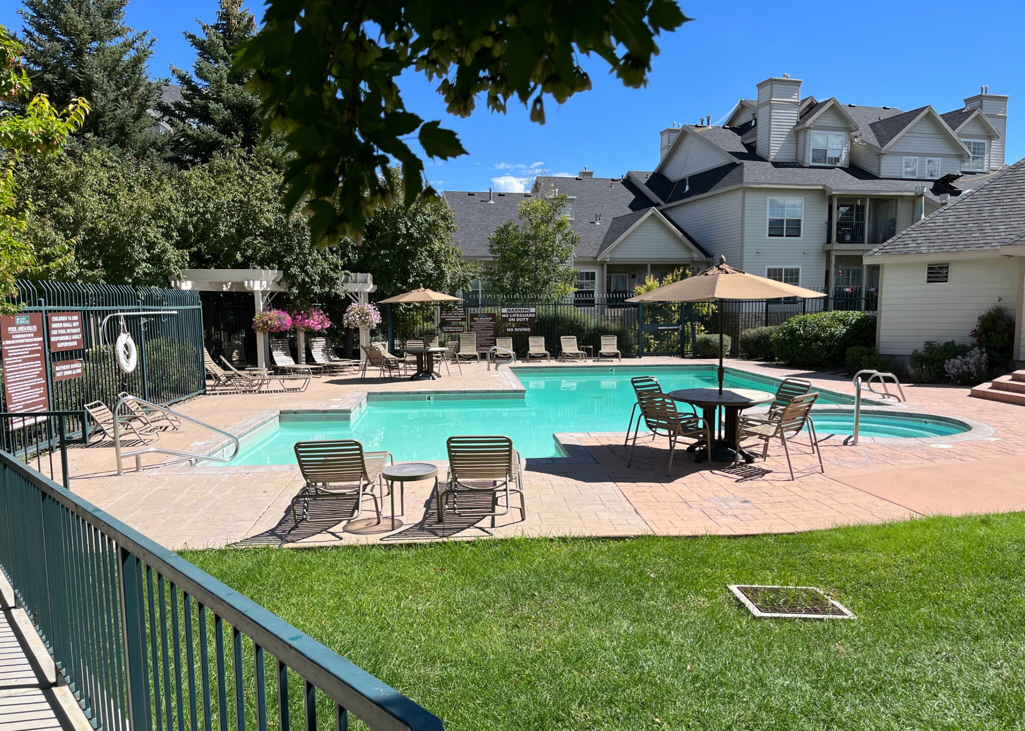 Building Photo - 900 Bitner Rd