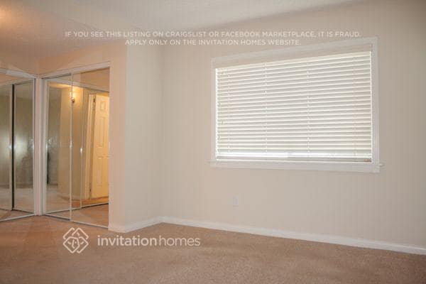 Building Photo - 5221 Dresden Pl