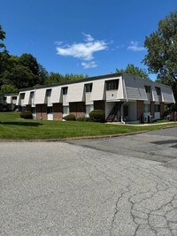 Building Photo - 705 Cortland Dr