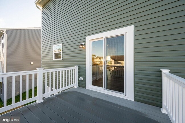 Building Photo - 192 Ludgate Mnr