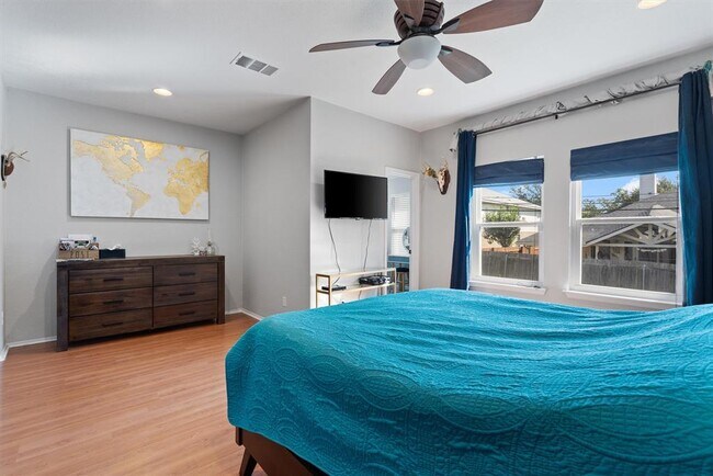 Building Photo - 3937 Eagles Nest St