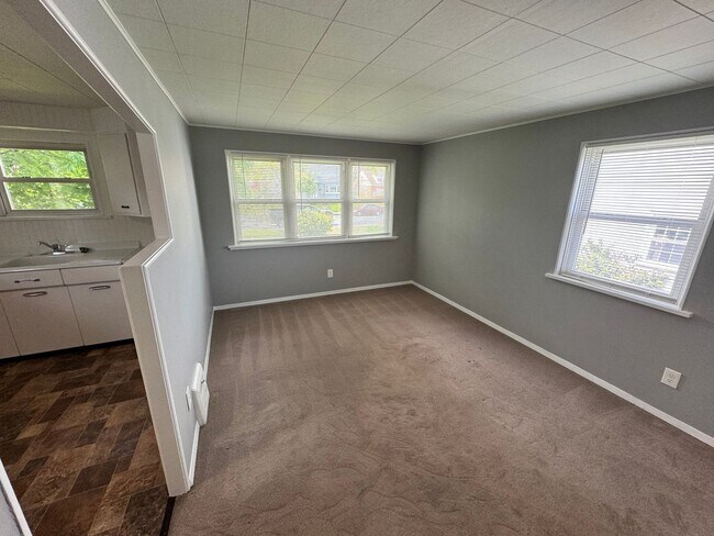 Building Photo - 517 Liberty St