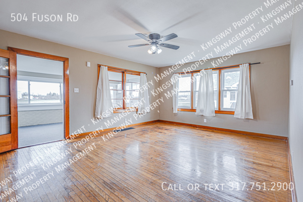 Building Photo - 504 W Fuson Rd