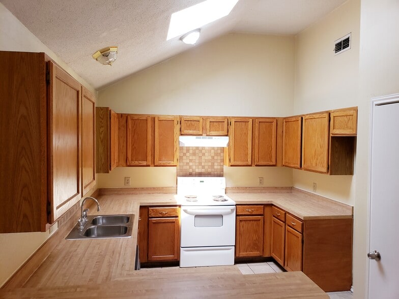 Building Photo - 4433 Flamingo Ct