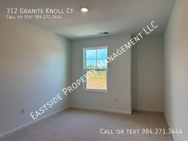 Building Photo - 312 Granite Knl Ct