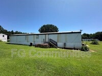 Building Photo - 2033 McKenzie Park Ln