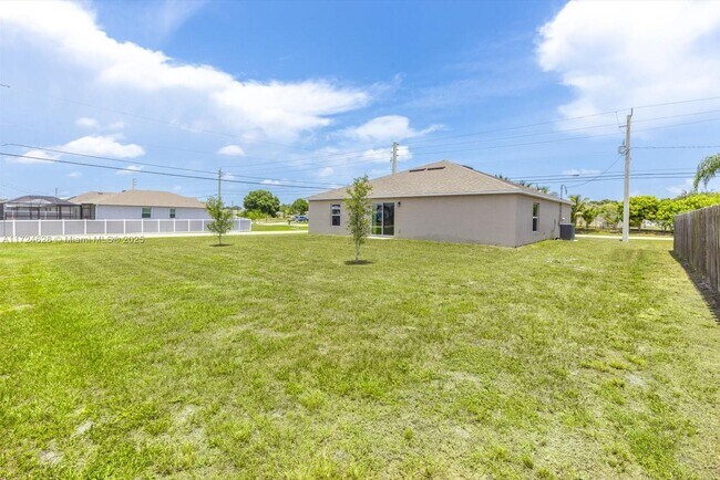 Building Photo - 4102 SW Port St Lucie Blvd
