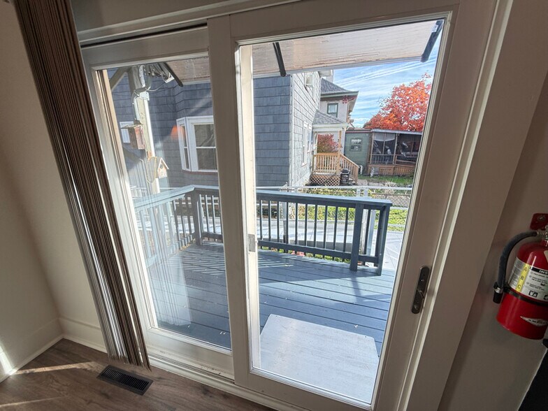 Building Photo - 1051 Elk St