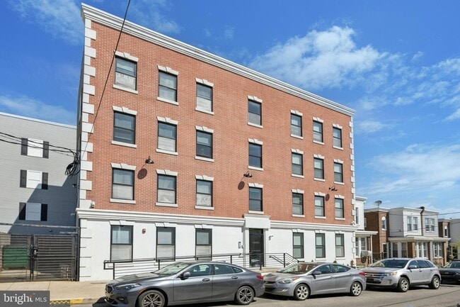 Building Photo - 502 Gerhard St