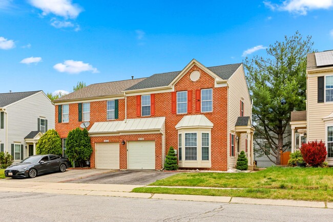 Building Photo - 210 Eisenhower Ct