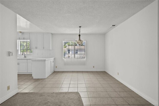 Building Photo - 10528 1/2 Hillhaven Avenue, Los Angeles, C...