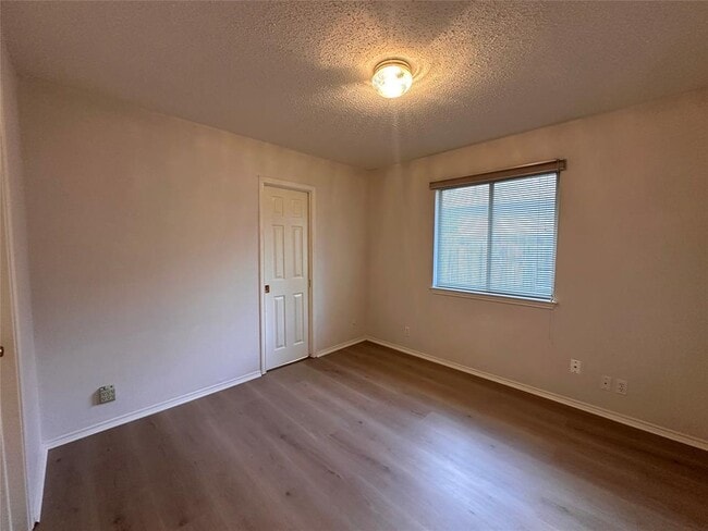 Building Photo - 6708 Bancroft Woods Dr