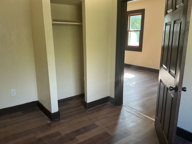 Building Photo - Spacious and Updated Single Family Home