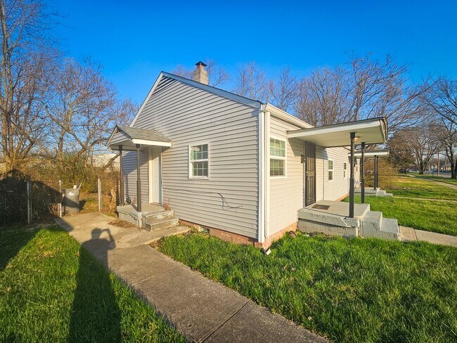Building Photo - 2846-2846 Dr Andrew J Brown Ave