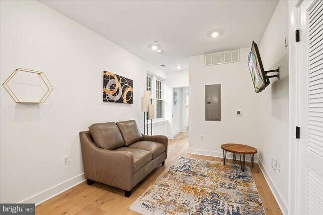 Building Photo - 2869 28th St NW