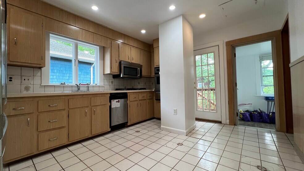 Primary Photo - 26 Chetwynd Rd