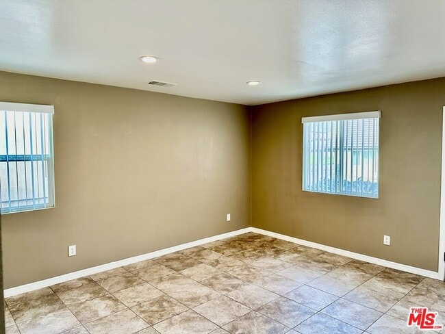 Building Photo - 13787 De Garmo Ave