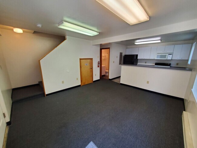 Building Photo - 111 N Sparks St