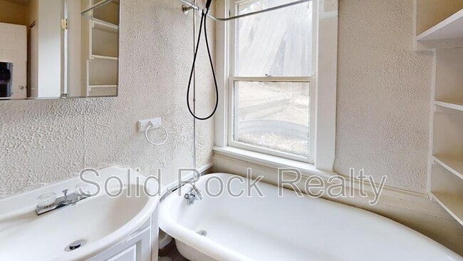 Building Photo - 3137 W Kiowa St