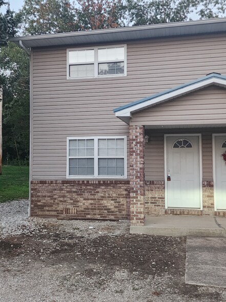 Primary Photo - 2BED/1.5-2B15 BATH