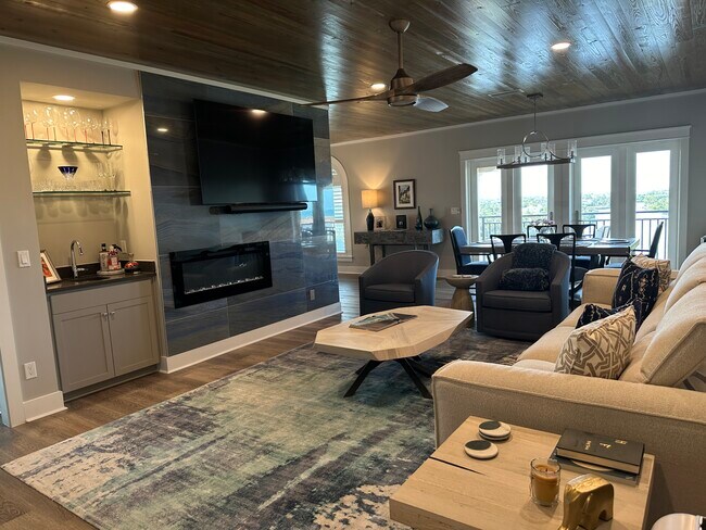 Building Photo - 600 Ponte Vedra Blvd