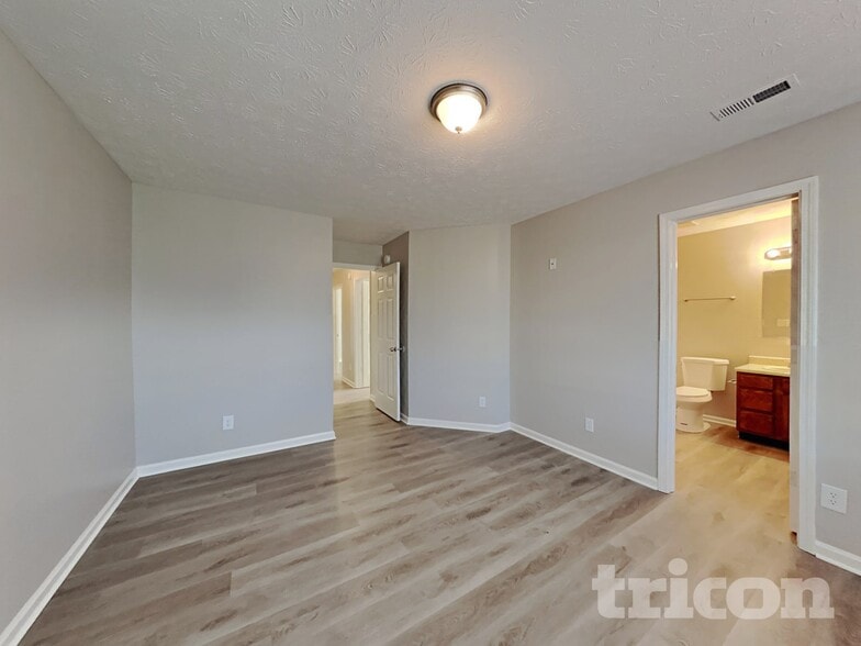 Building Photo - 5530 Thompson Park Blvd