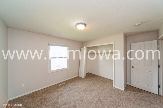 Building Photo - COZY RANCH!! 3 Bed, 1 Bath in Altoona