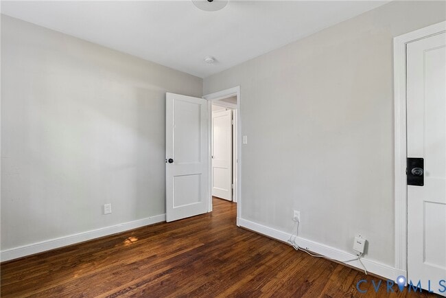 Building Photo - 6516 Kensington Ave